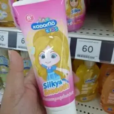 Dầu xả Kodomo Silky & Smooth Kids 6+ 150ml – Giải pháp cho mái tóc mềm mại, suôn mượt tự nhiên từ Thái Lan