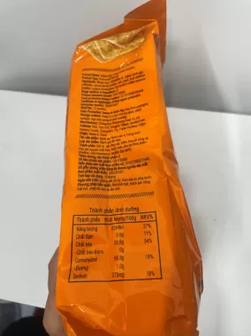 Bánh Quy Ăn Kiêng Soda Cracker Vị Trứng Muối (Gói 400g)